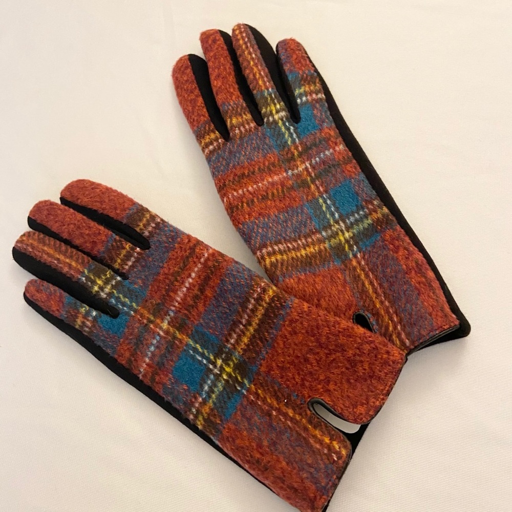 Gloves - Picture 3 of 6